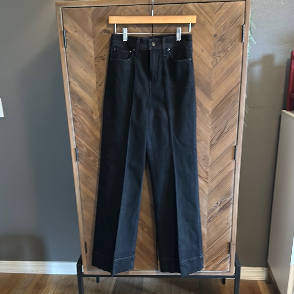 Jcrew wide leg trouser denim in black with sewn front and back seams size 26